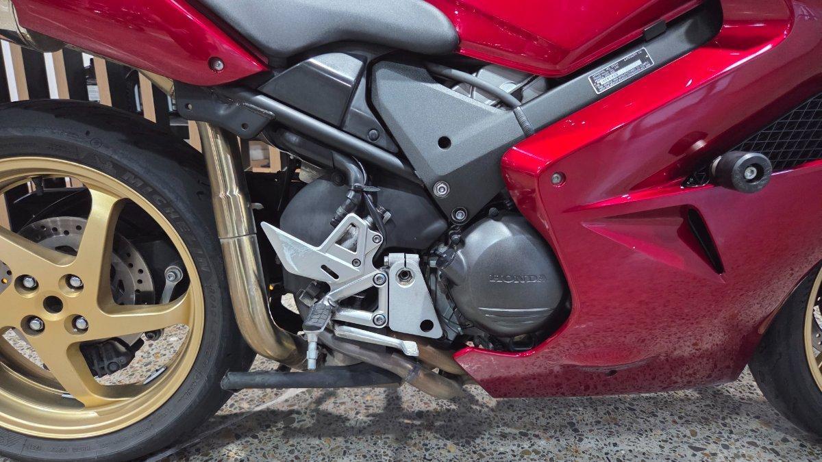 2010 HONDA VFR800F (VFR800Fi) SPORTS