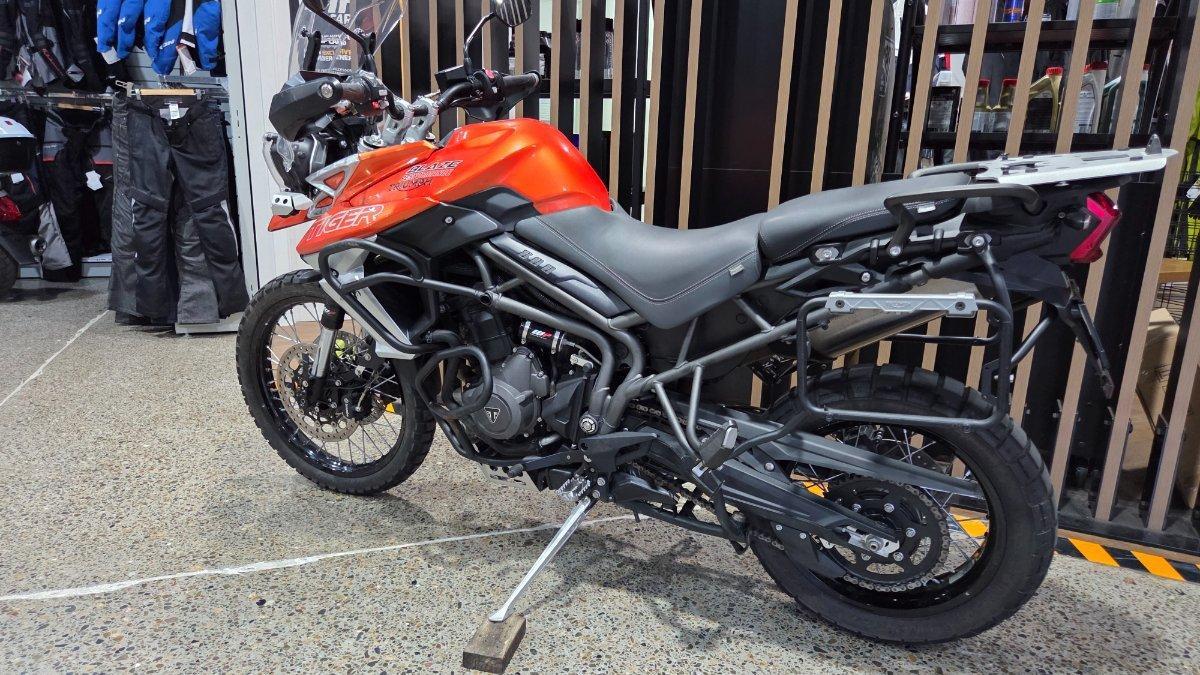 2019 TRIUMPH TIGER 800 XCA DUAL SPORTS