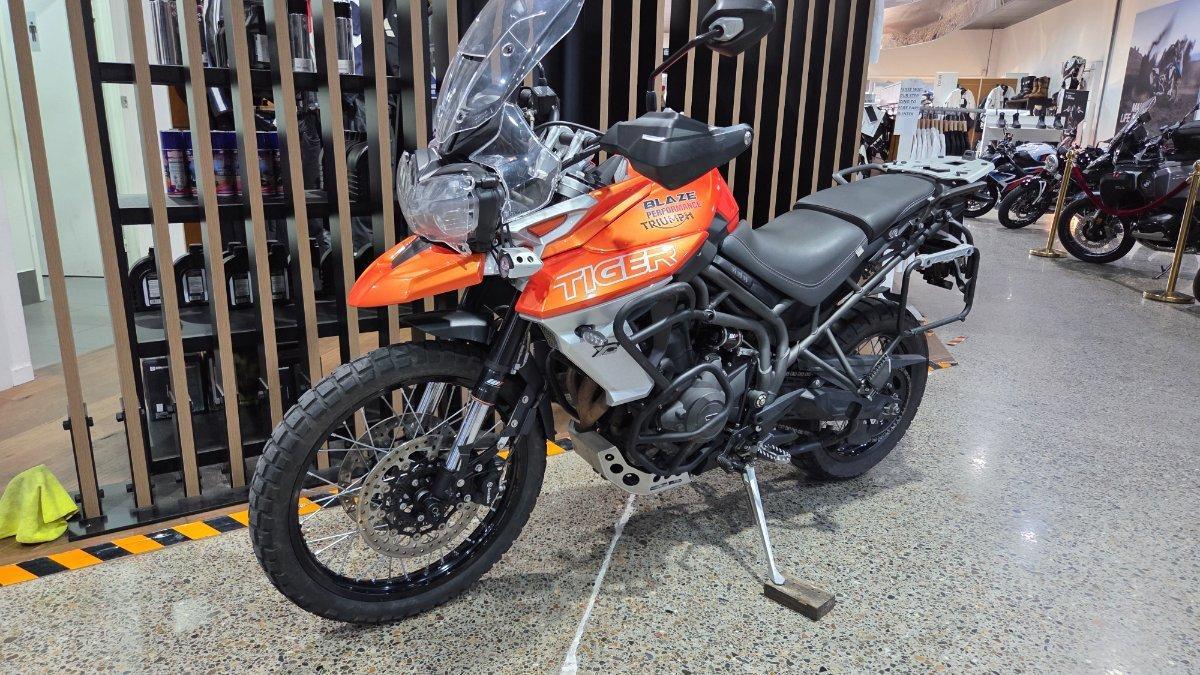 2019 TRIUMPH TIGER 800 XCA DUAL SPORTS