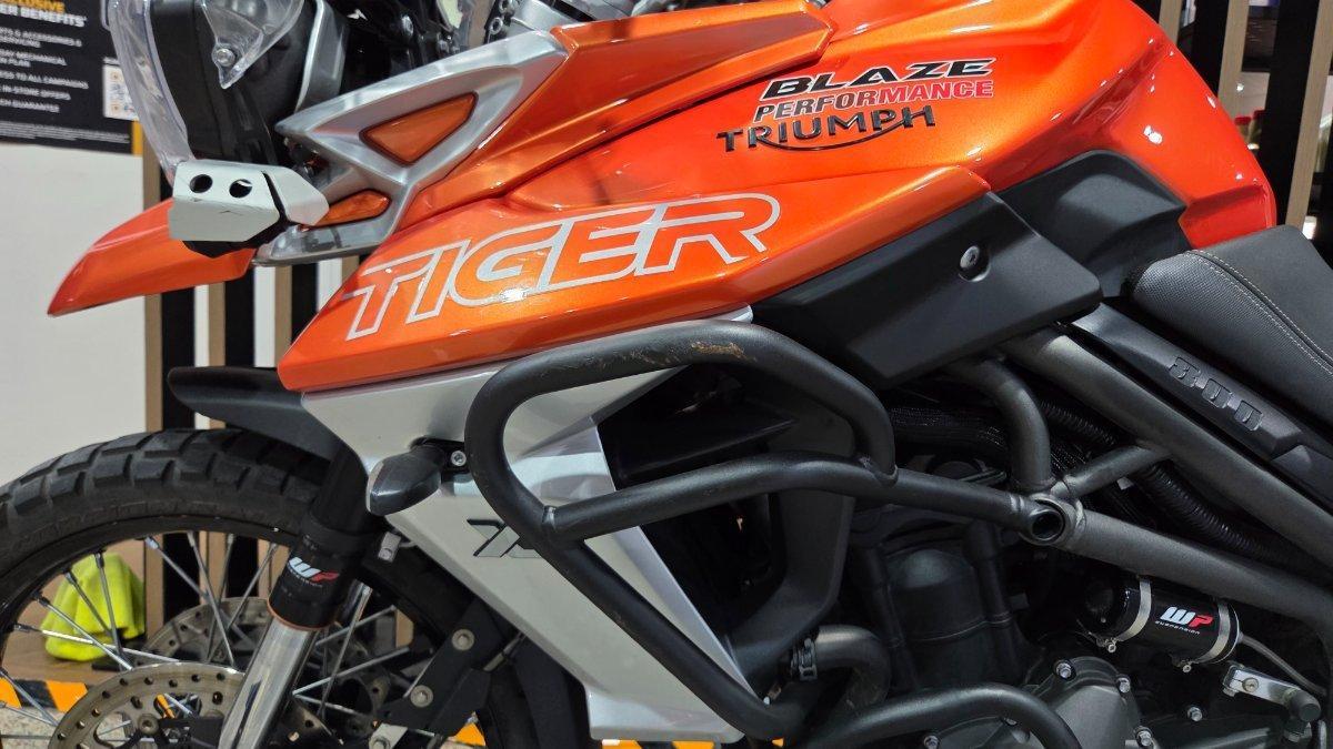 2019 TRIUMPH TIGER 800 XCA DUAL SPORTS