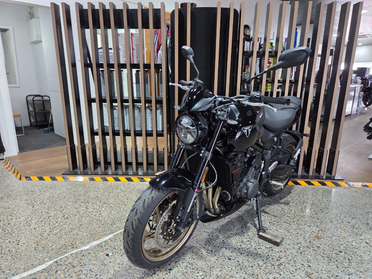 2026 TRIUMPH TRIDENT 800 ROAD