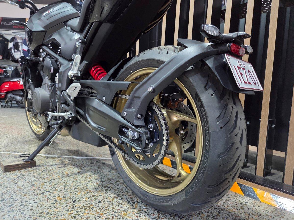 2026 TRIUMPH TRIDENT 800 ROAD