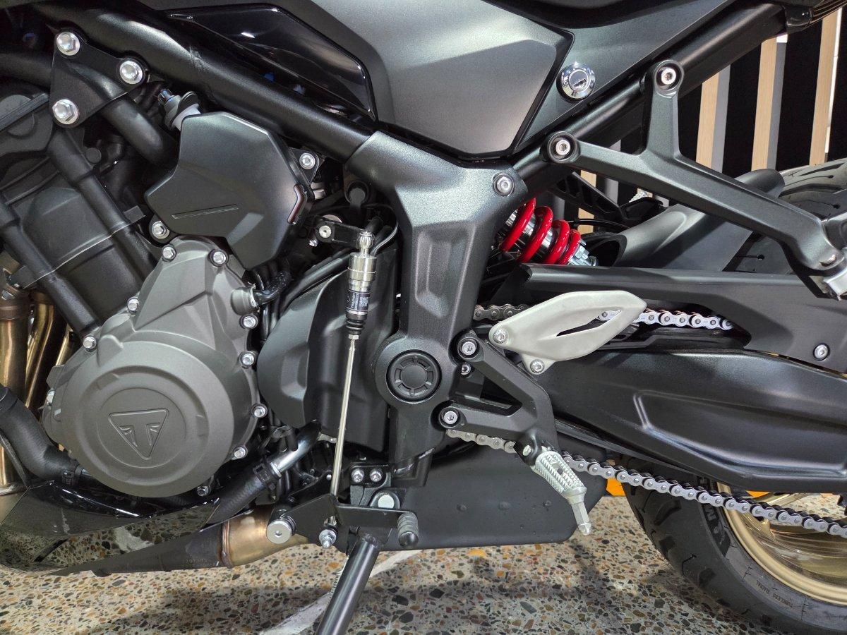 2026 TRIUMPH TRIDENT 800 ROAD