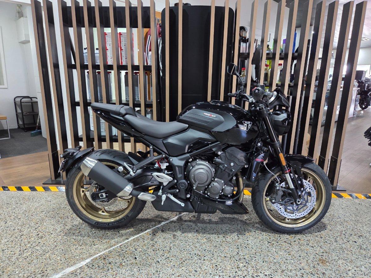 2026 TRIUMPH TRIDENT 800 ROAD