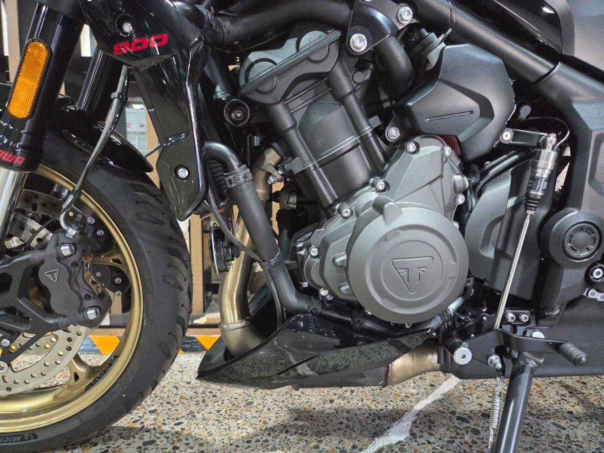 2026 TRIUMPH TRIDENT 800 ROAD