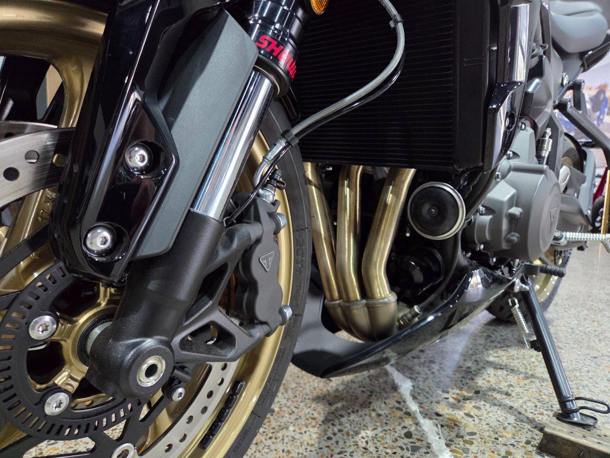 2026 TRIUMPH TRIDENT 800 ROAD