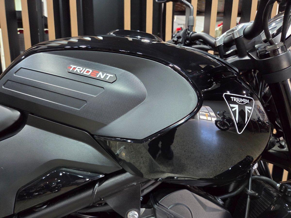 2026 TRIUMPH TRIDENT 800 ROAD