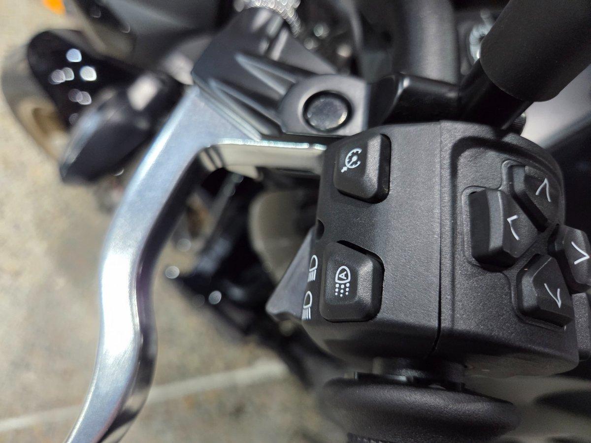 2026 TRIUMPH TRIDENT 800 ROAD