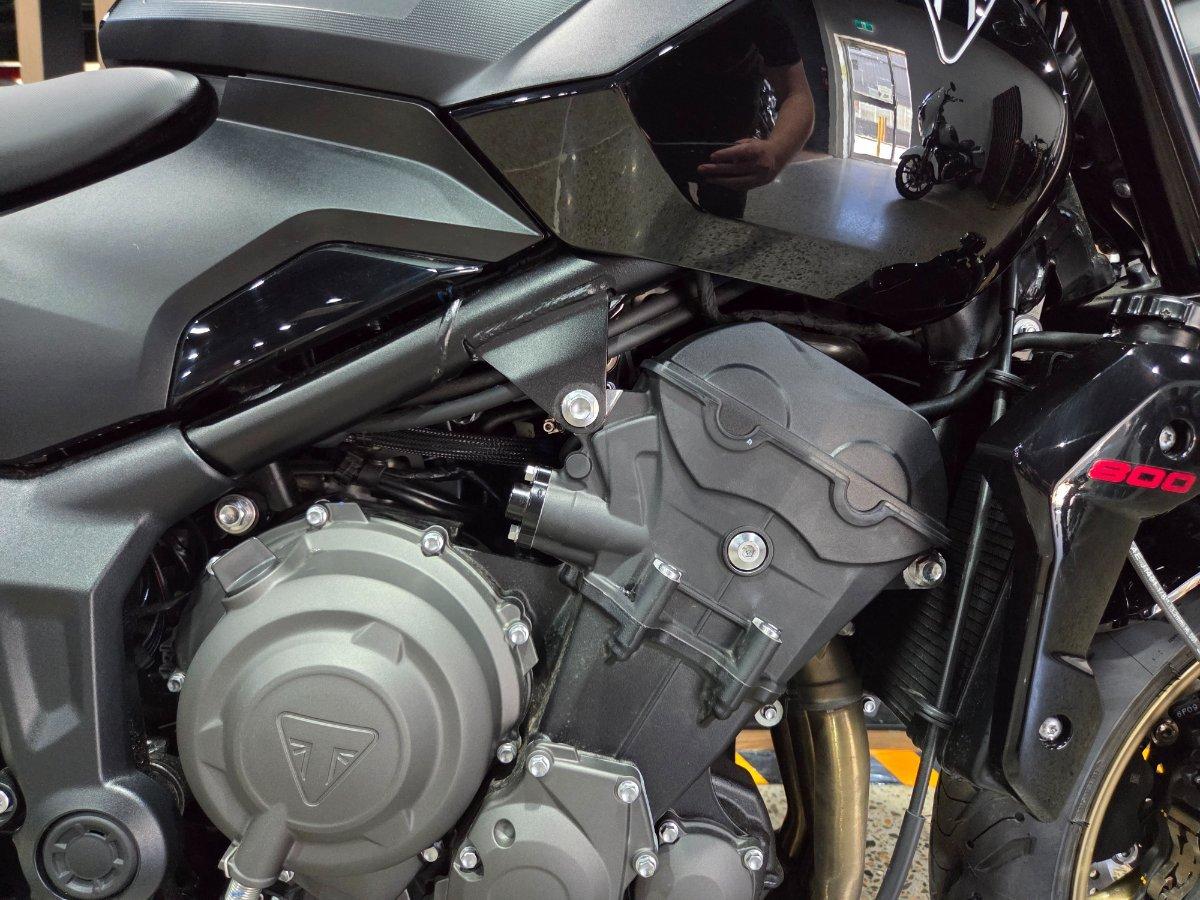 2026 TRIUMPH TRIDENT 800 ROAD