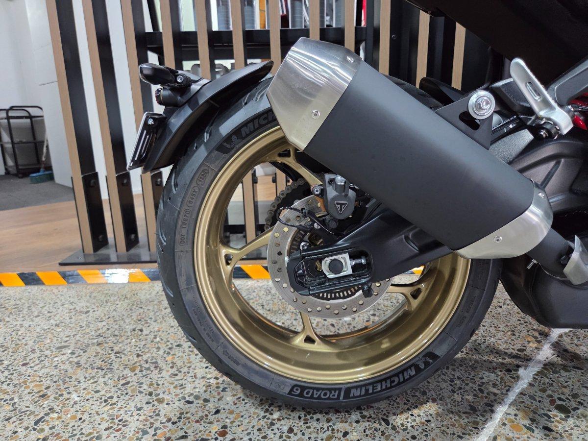 2026 TRIUMPH TRIDENT 800 ROAD