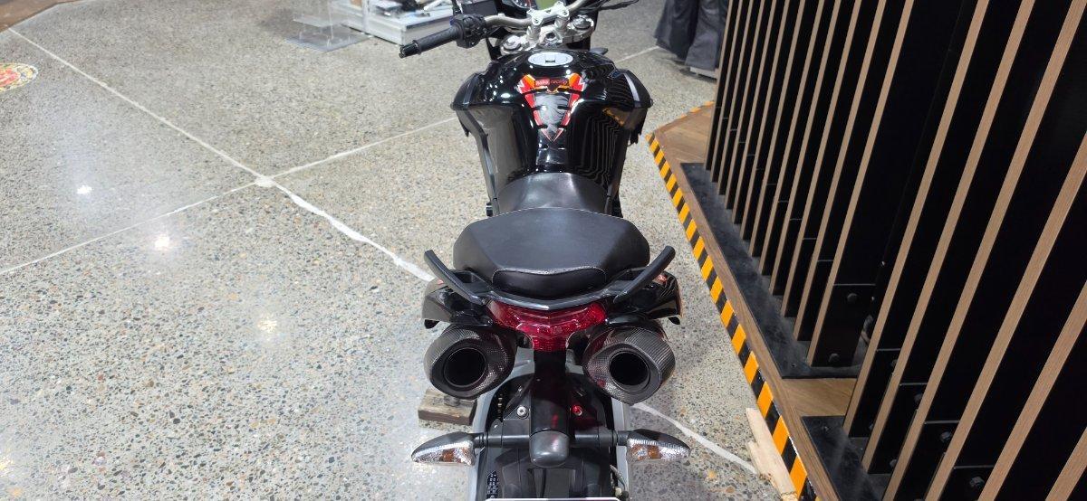 2014 APRILIA SHIVER SPORT SPORTS