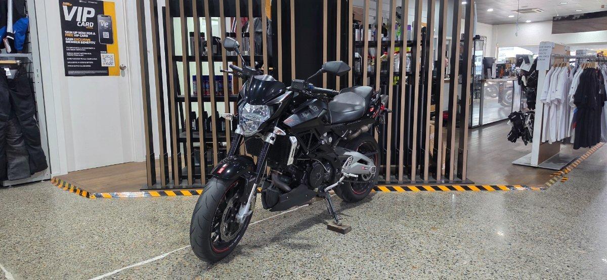 2014 APRILIA SHIVER SPORT SPORTS