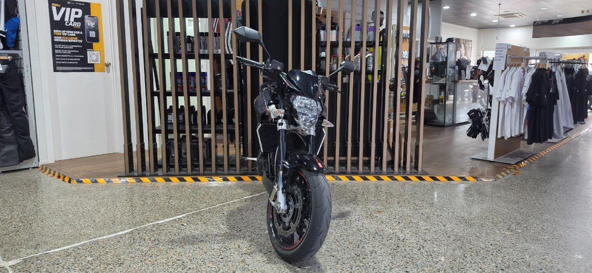 2014 APRILIA SHIVER SPORT SPORTS