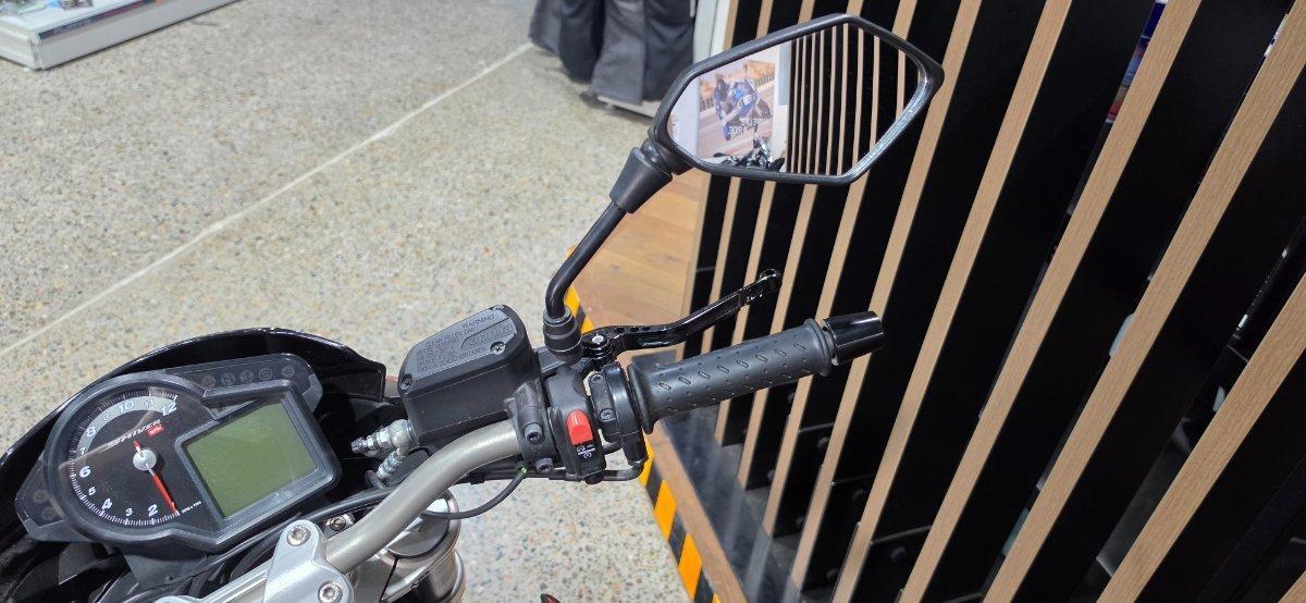 2014 APRILIA SHIVER SPORT SPORTS
