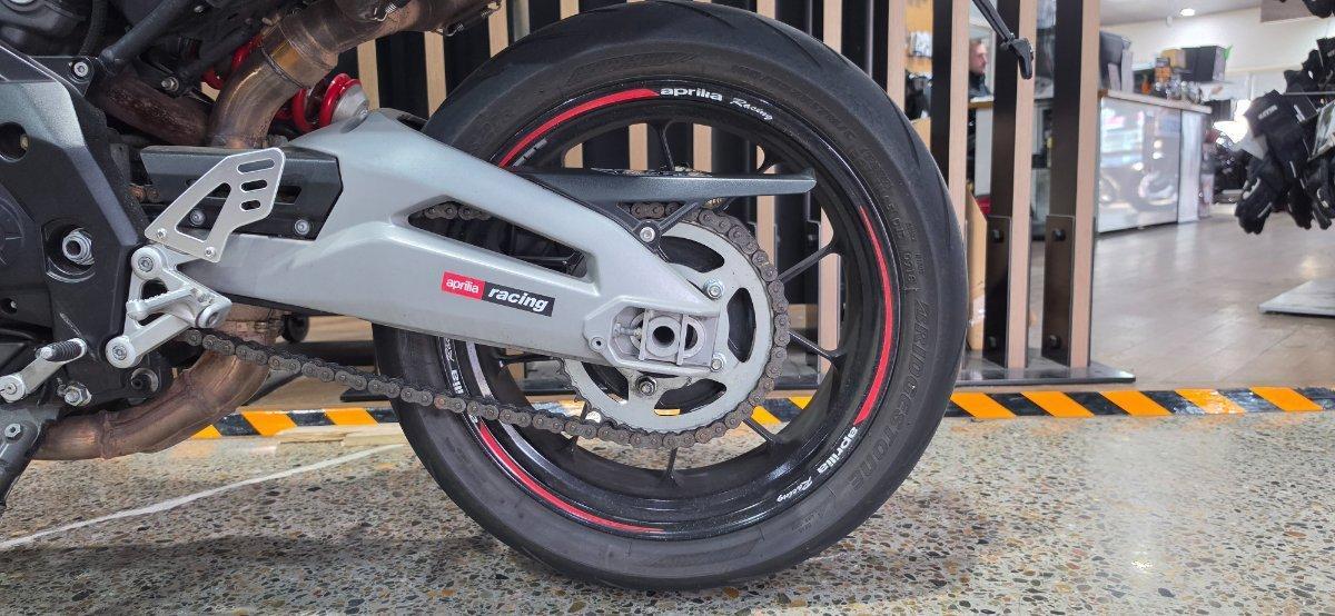 2014 APRILIA SHIVER SPORT SPORTS