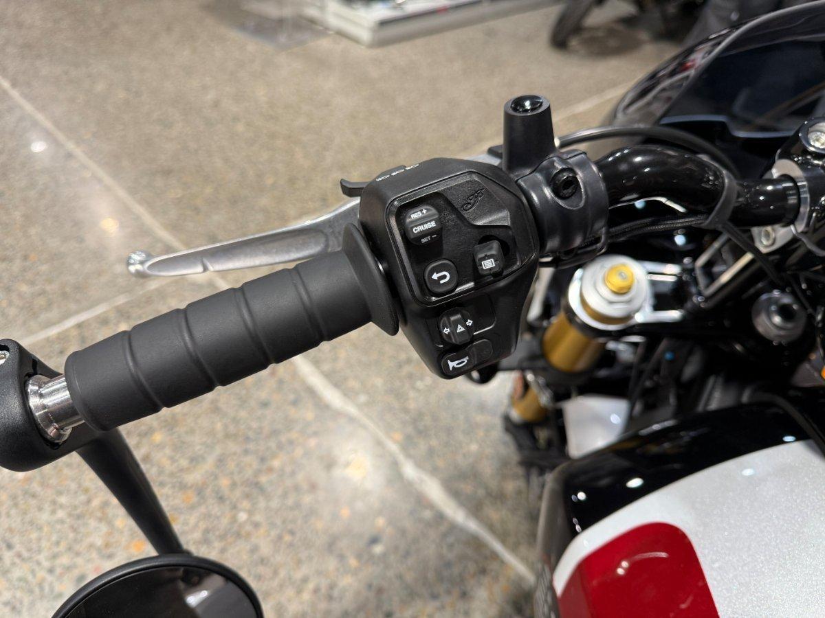 2025 INDIAN SCOUT 101 CRUISER