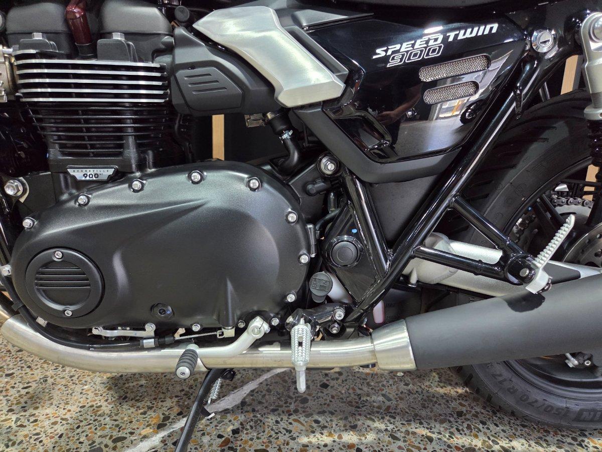 2026 TRIUMPH BONNEVILLE SPEED TWIN ROAD