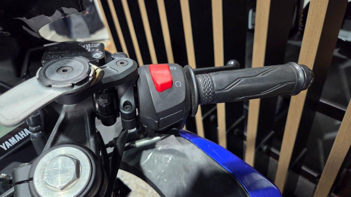 2021 YAMAHA YZF-R15 SPORTS