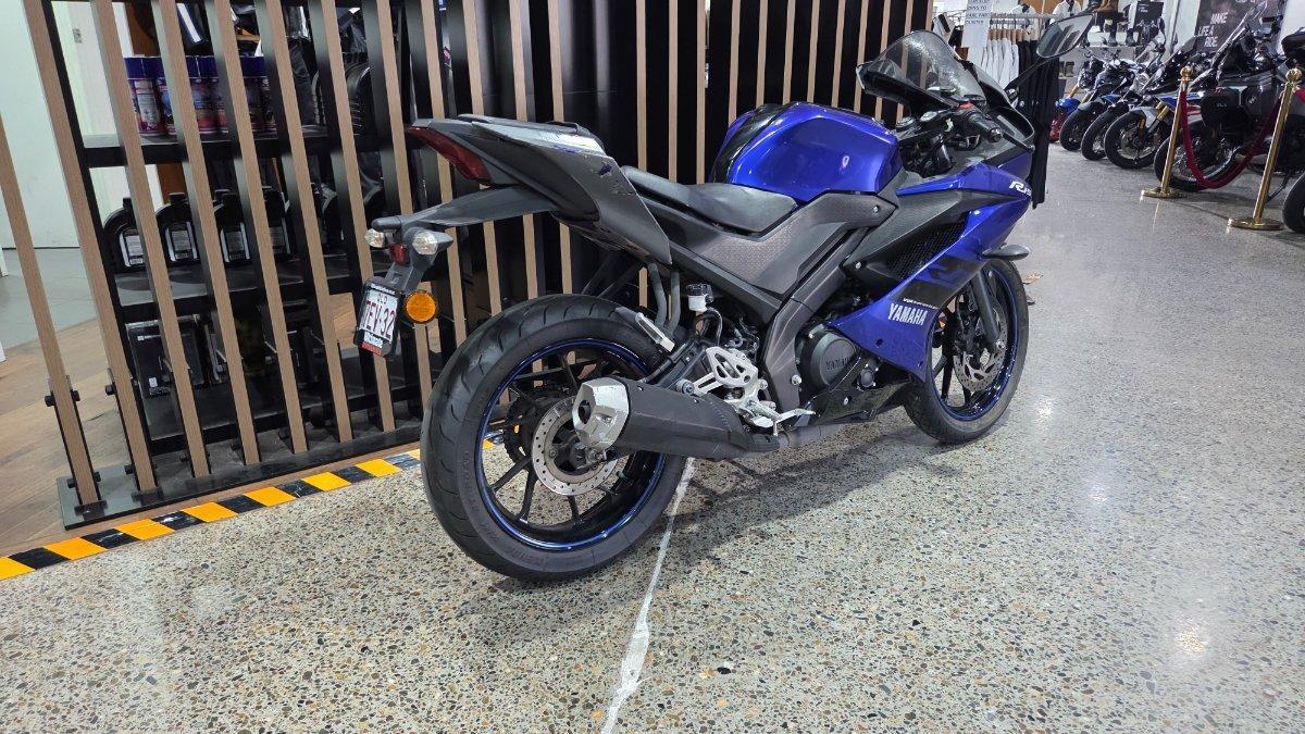 2021 YAMAHA YZF-R15 SPORTS