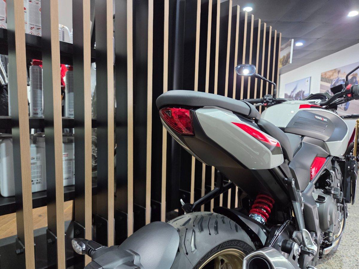 2026 TRIUMPH TRIDENT 800 ROAD