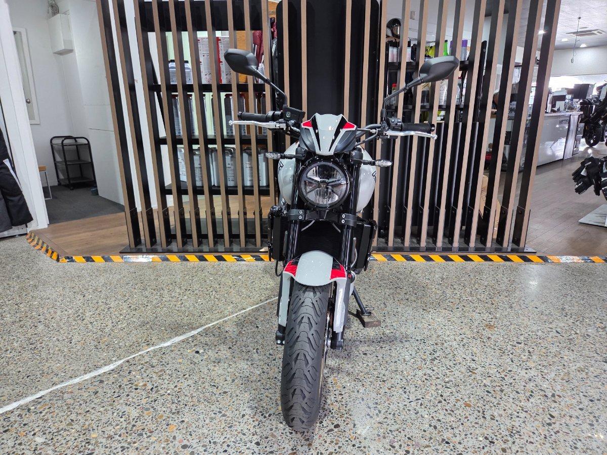 2026 TRIUMPH TRIDENT 800 ROAD