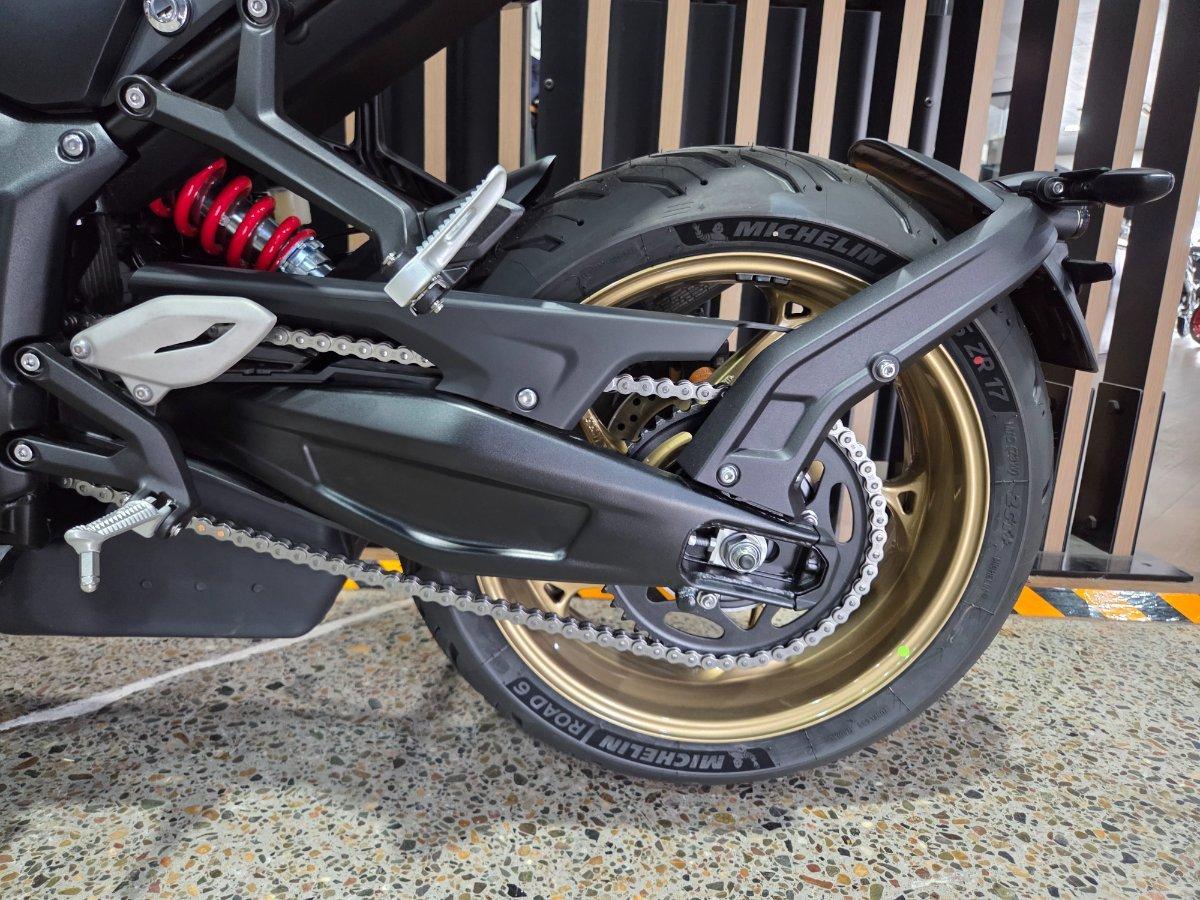 2026 TRIUMPH TRIDENT 800 ROAD