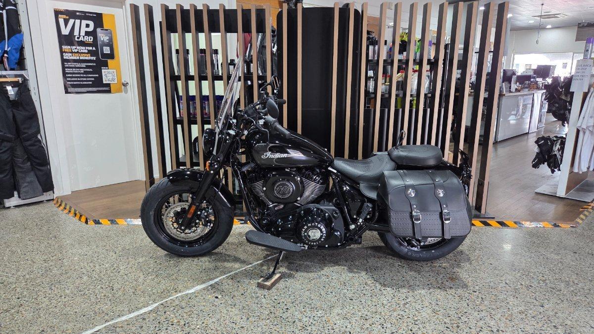 2026 INDIAN SUPER CHIEF DARK HORSE CRUISER