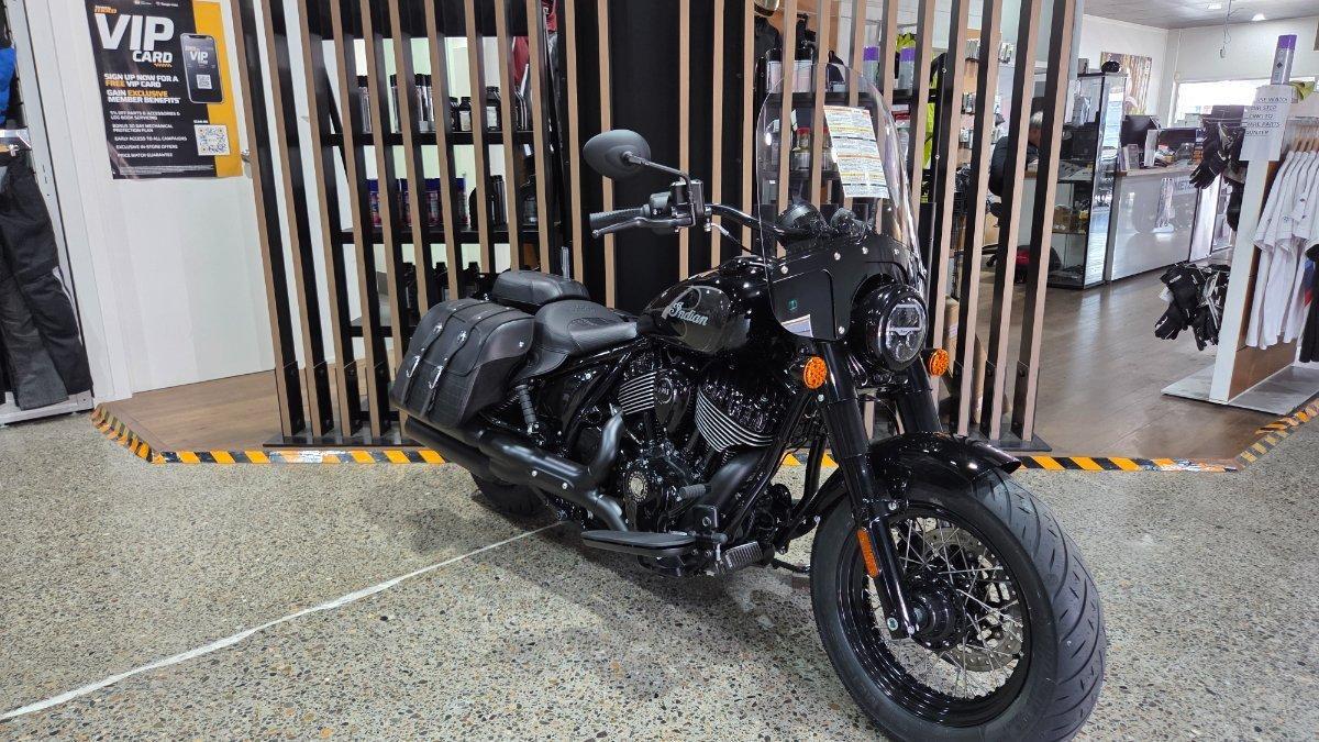 2026 INDIAN SUPER CHIEF DARK HORSE CRUISER