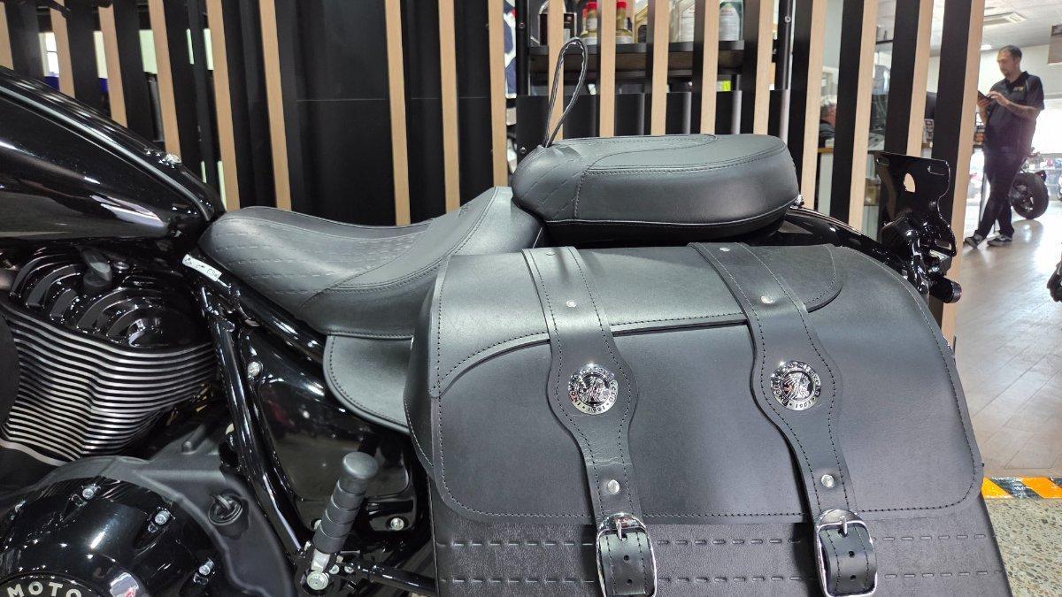 2026 INDIAN SUPER CHIEF DARK HORSE CRUISER