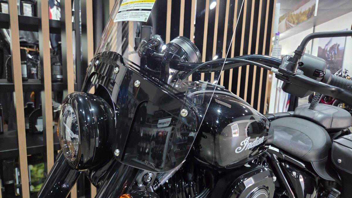 2026 INDIAN SUPER CHIEF DARK HORSE CRUISER