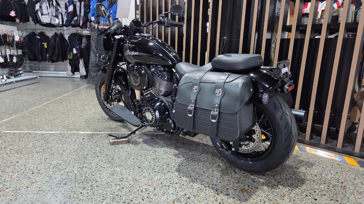 2026 INDIAN SUPER CHIEF DARK HORSE CRUISER