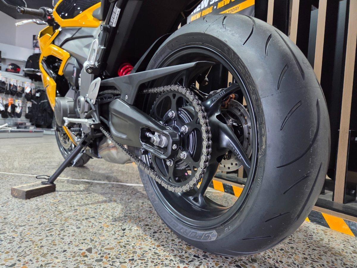 2026 TRIUMPH DAYTONA 660 (LAMS) ROAD