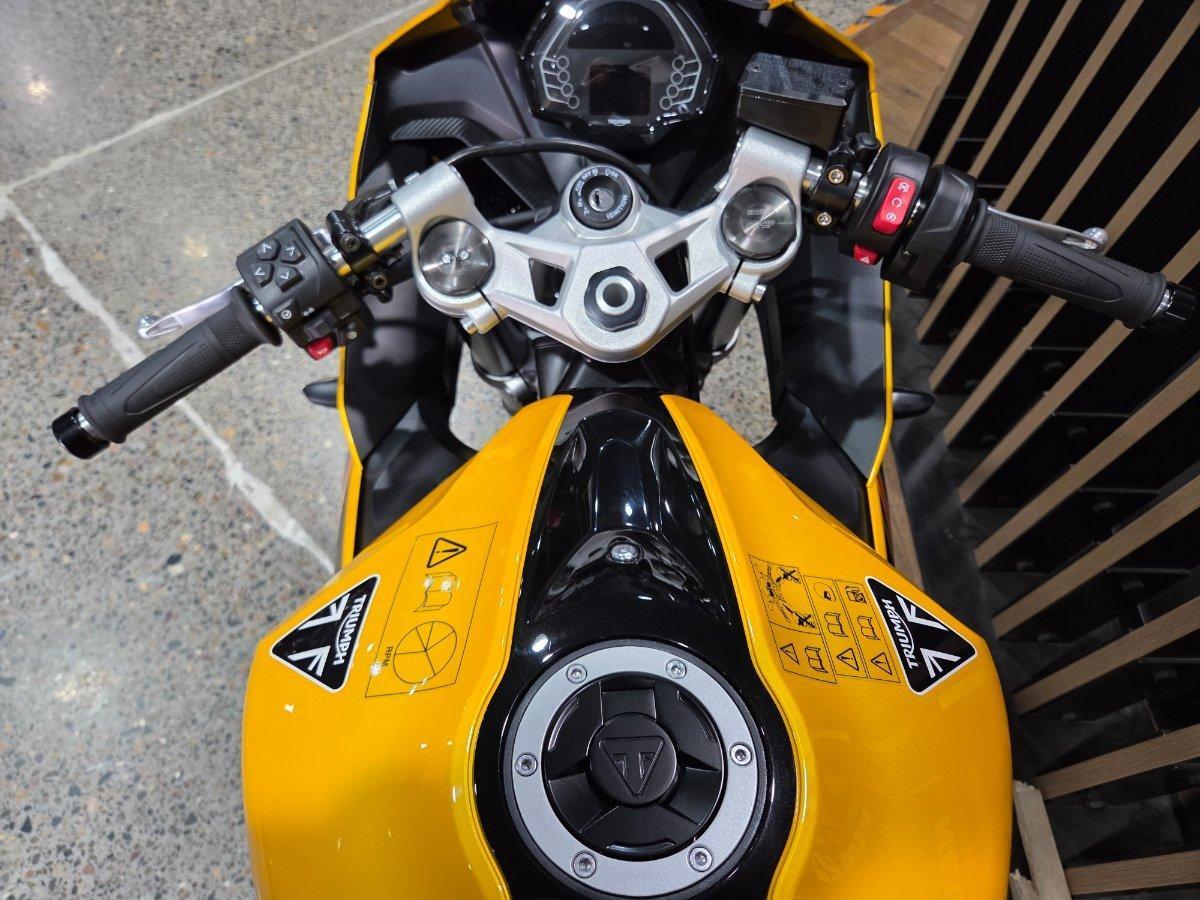2026 TRIUMPH DAYTONA 660 (LAMS) ROAD