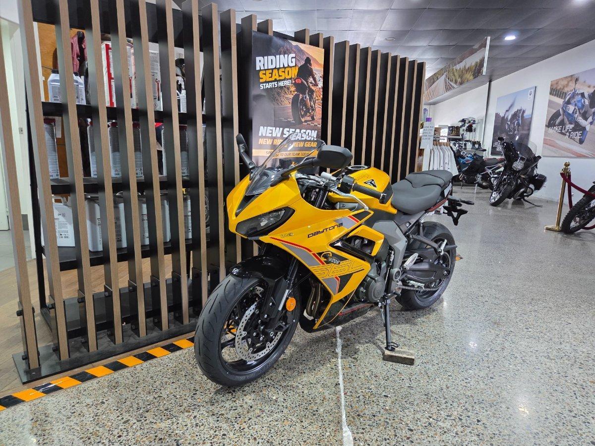 2026 TRIUMPH DAYTONA 660 (LAMS) ROAD