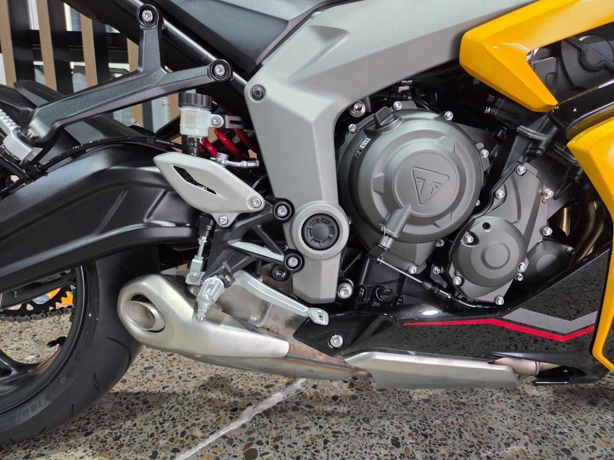 2026 TRIUMPH DAYTONA 660 (LAMS) ROAD