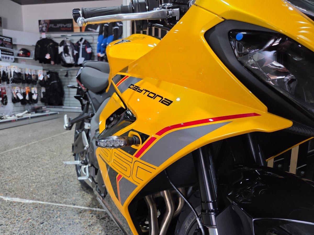 2026 TRIUMPH DAYTONA 660 (LAMS) ROAD