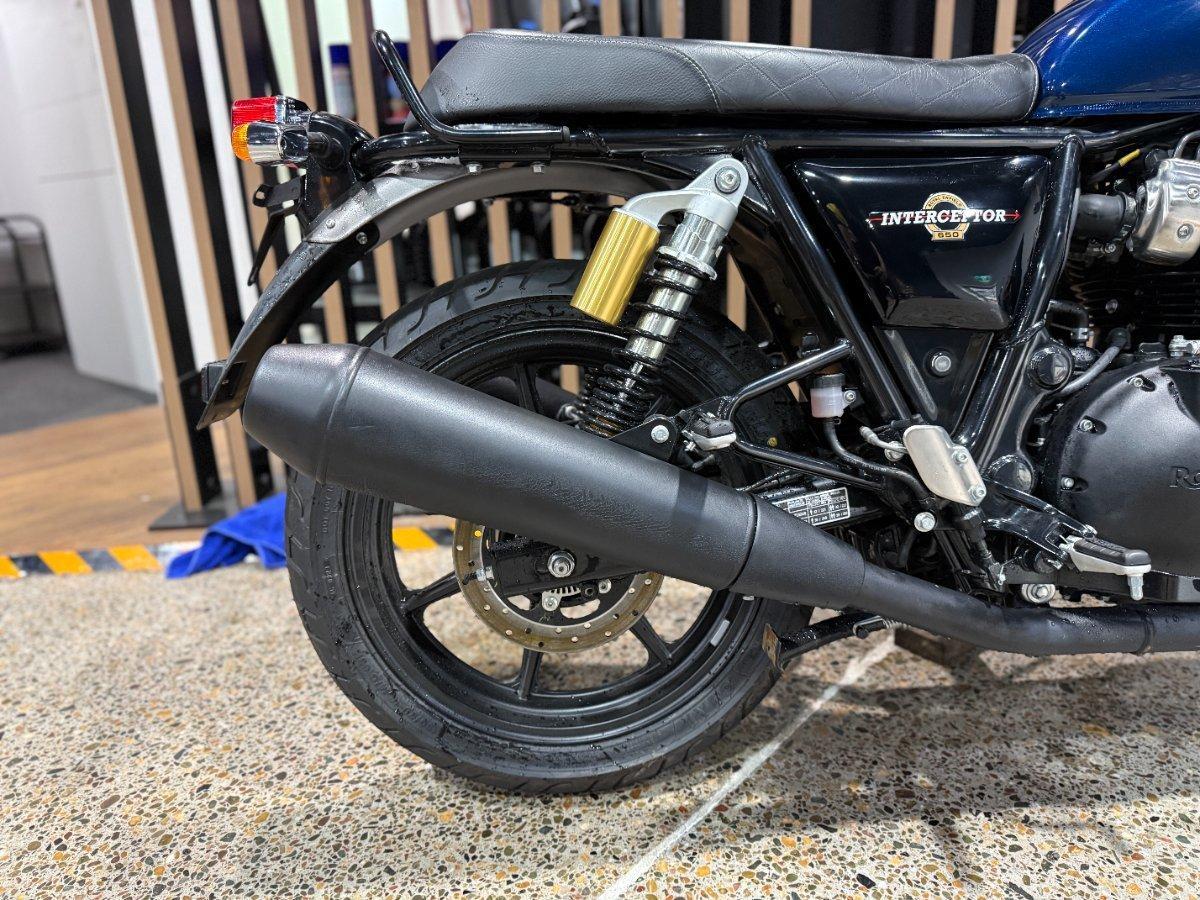 2023 ROYAL ENFIELD INTERCEPTOR 650 E5 DARK ROAD
