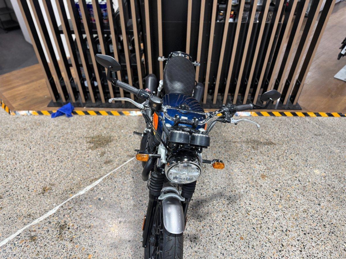 2023 ROYAL ENFIELD INTERCEPTOR 650 E5 DARK ROAD