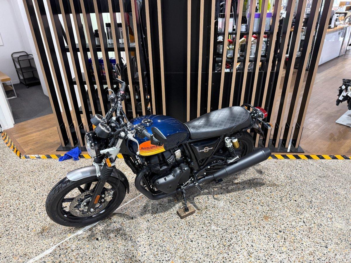 2023 ROYAL ENFIELD INTERCEPTOR 650 E5 DARK ROAD