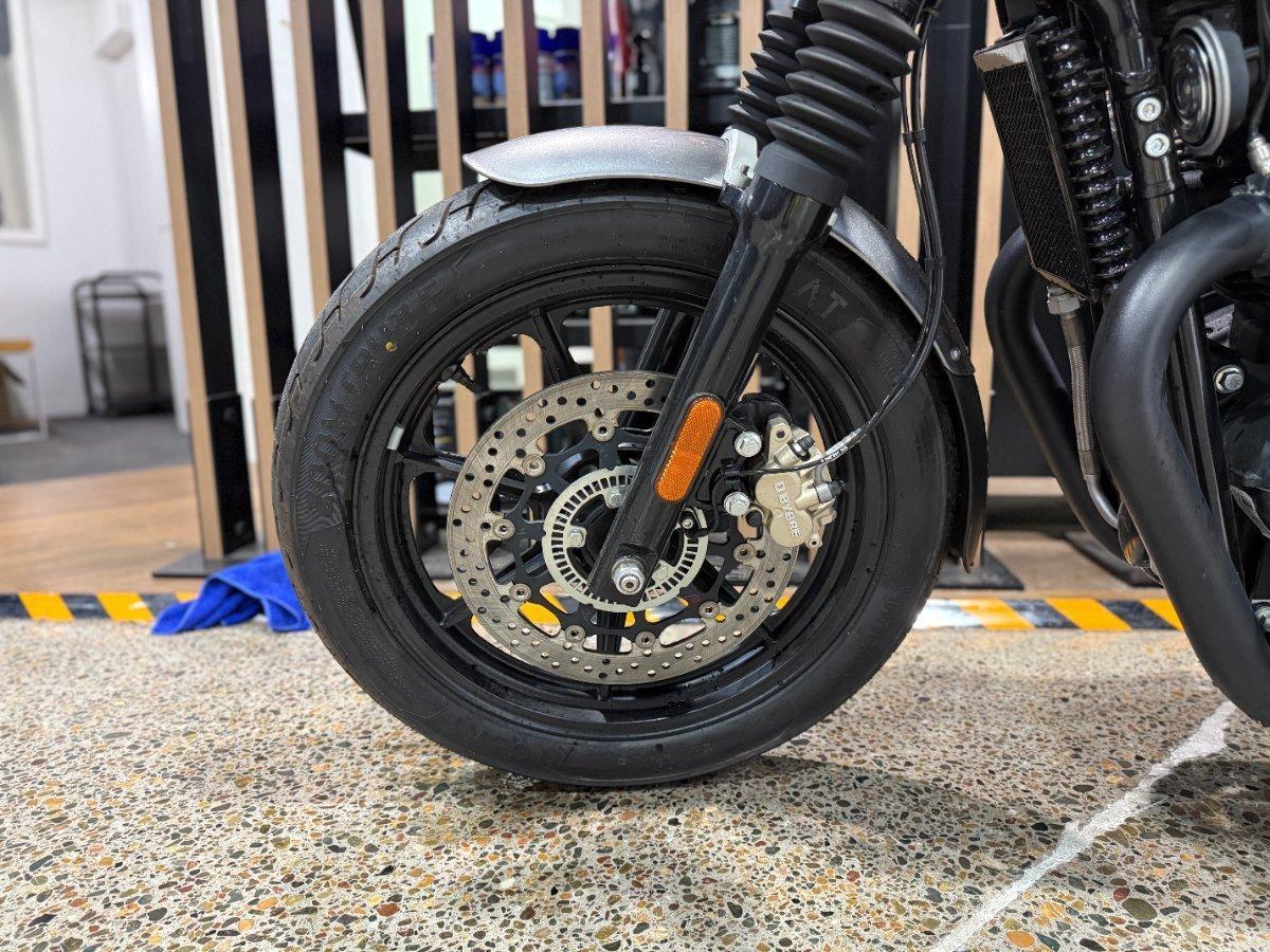 2023 ROYAL ENFIELD INTERCEPTOR 650 E5 DARK ROAD