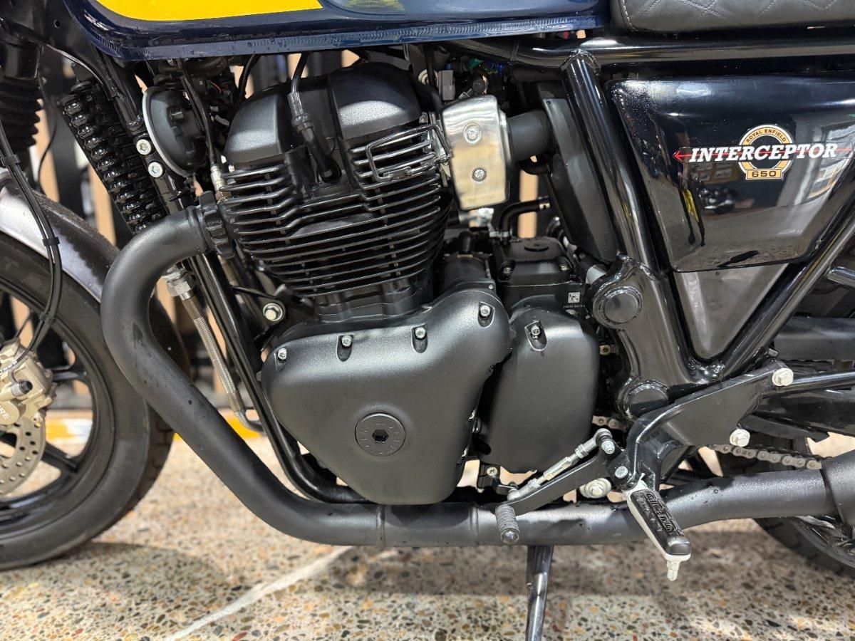 2023 ROYAL ENFIELD INTERCEPTOR 650 E5 DARK ROAD