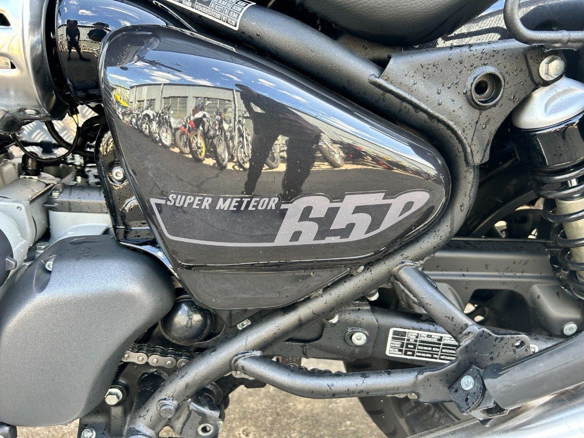 2025 ROYAL ENFIELD SUPER METEOR 650 ROAD