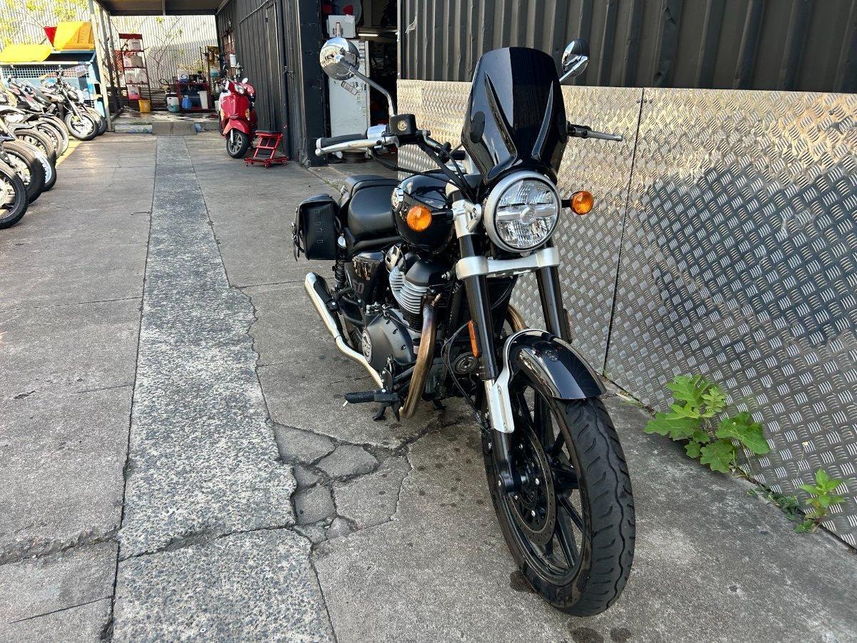 2025 ROYAL ENFIELD SUPER METEOR 650 ROAD