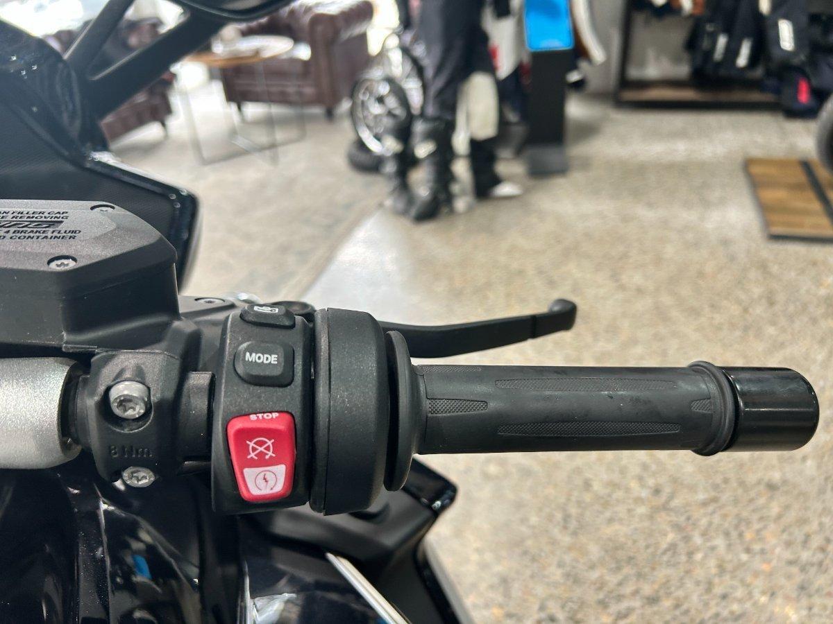 2023 BMW K 1600 GT ROAD