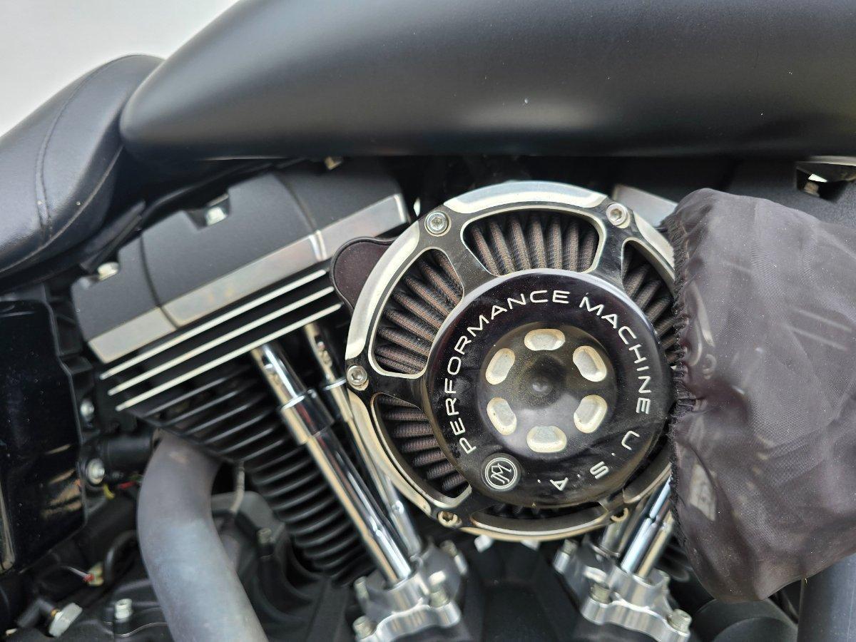 2015 HARLEY-DAVIDSON FXDB STREET BOB CRUISER