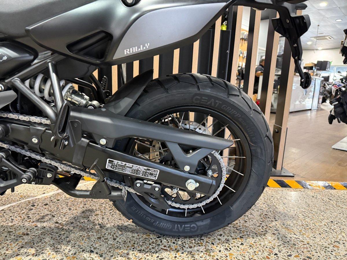 2026 ROYAL ENFIELD HIMALAYAN 450 ROAD