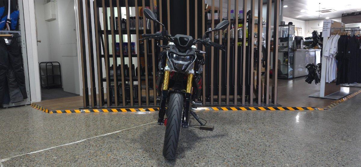 2026 BMW G 310 R SPORTS