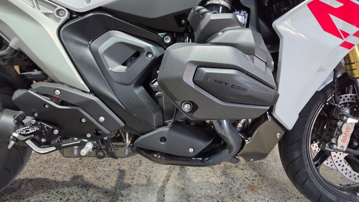 2026 BMW R 1300 RS SPORTS