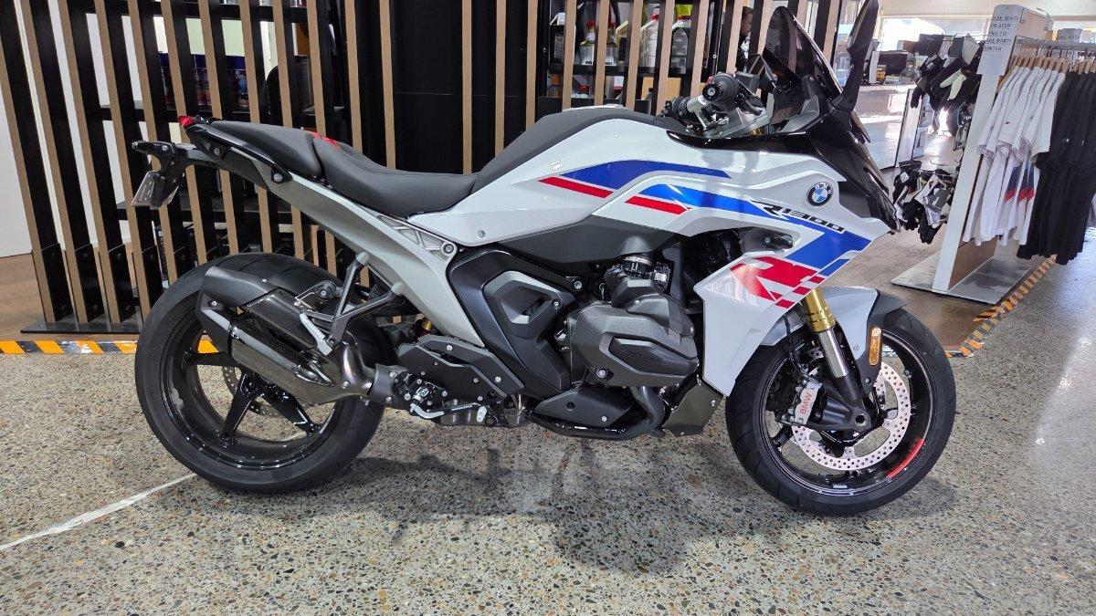 2026 BMW R 1300 RS SPORTS