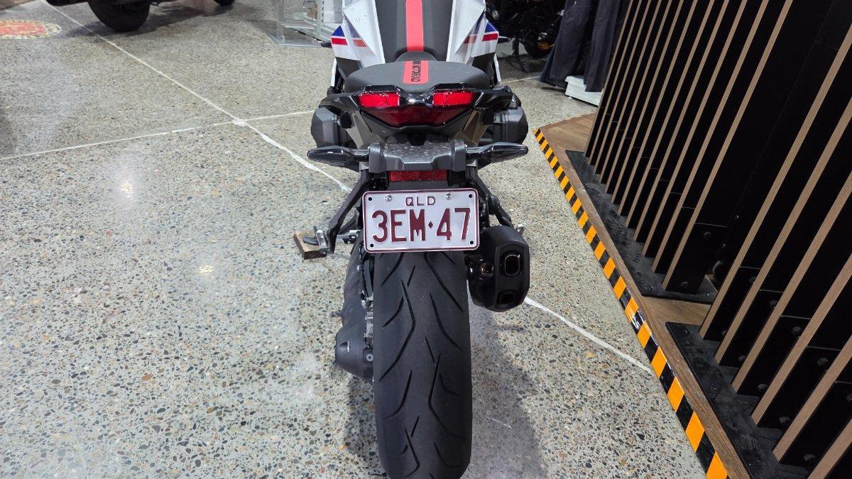 2026 BMW R 1300 RS SPORTS